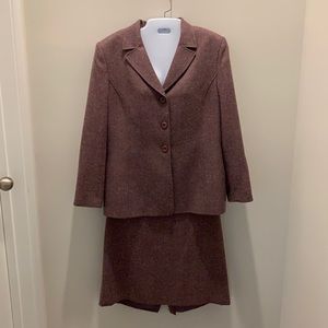 LeSuit Petite 14P 2 piece purple